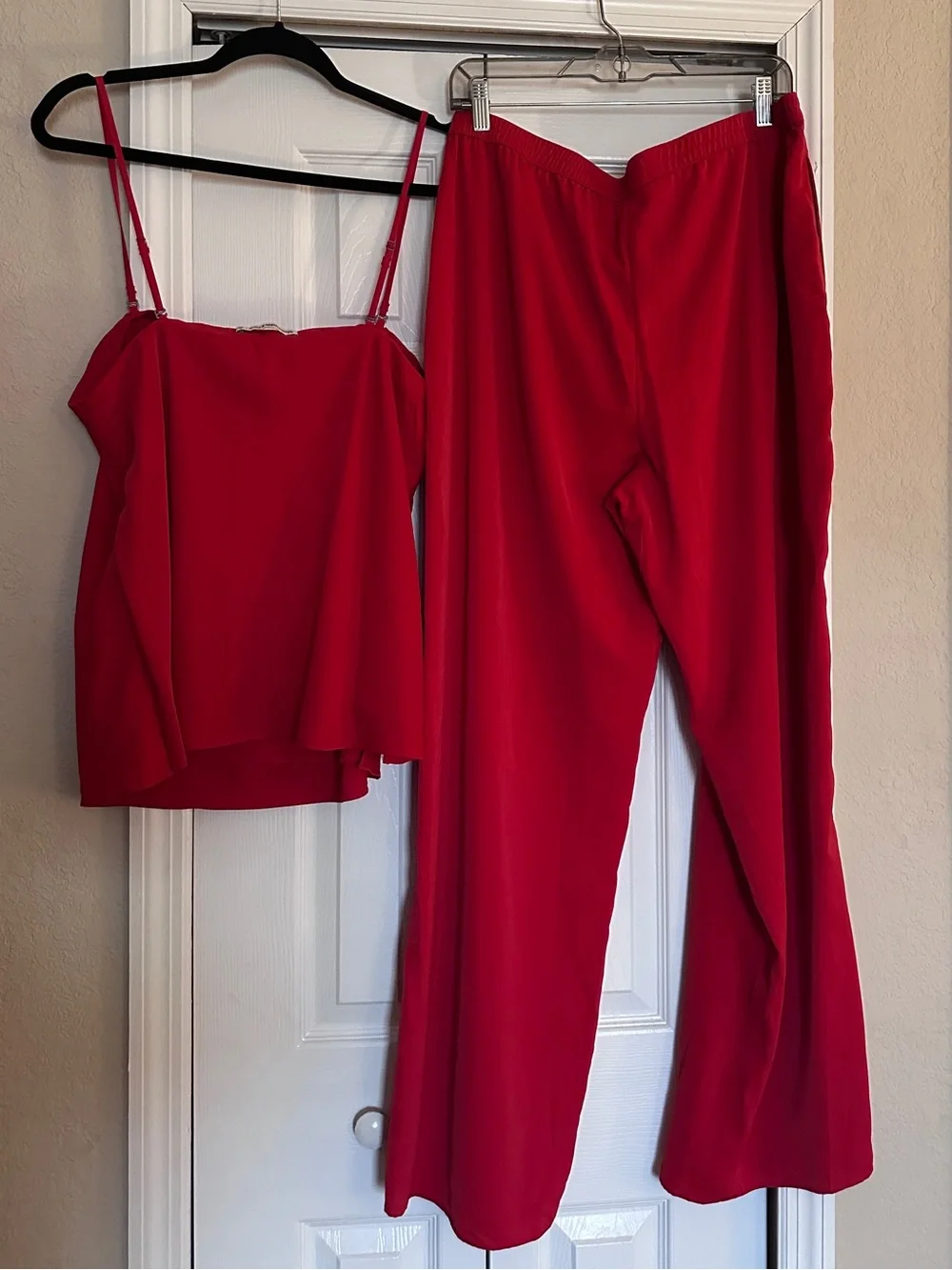 Abercrombie & Fitch bright red